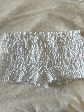 white mini scrunch shorts!